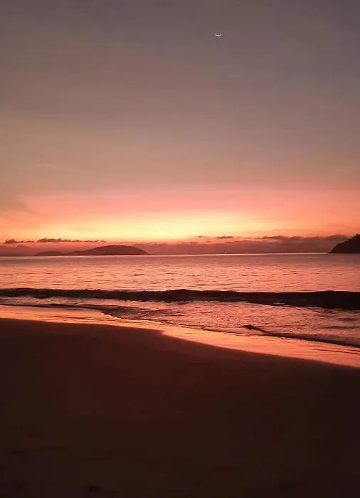 Casa de 2 andares a 150m da praia! - Prainha de Mambucaba, Paraty - RJ-1